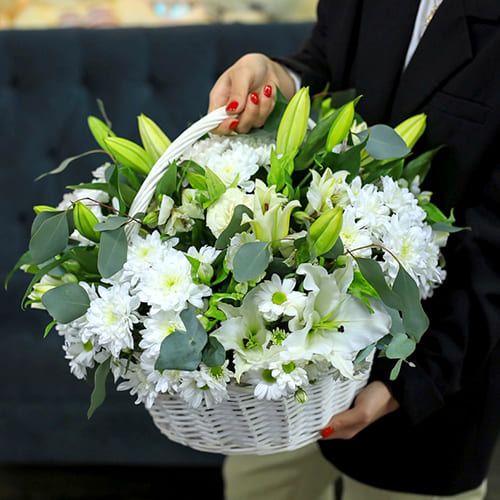 Корзинка радости от 10 440 руб.